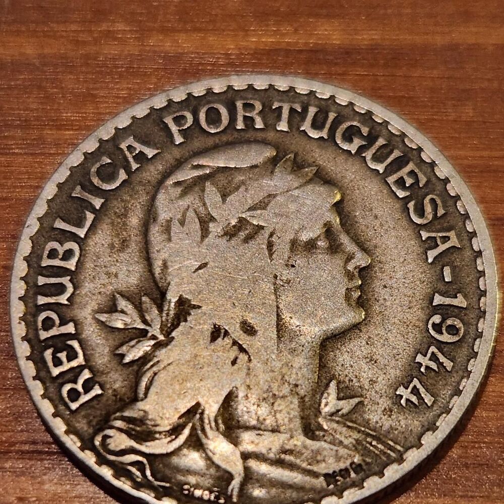 Unbranded Silver Collectibles